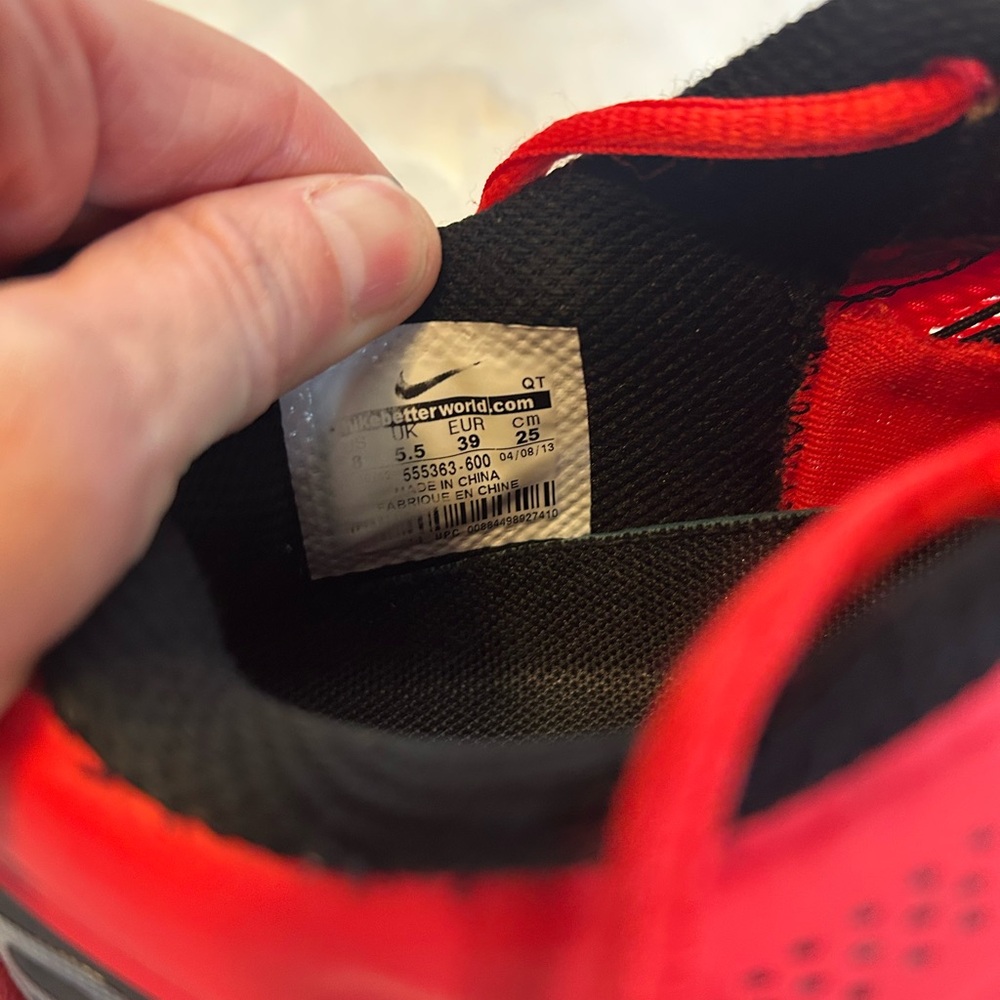 Nike Air Max Womens 8 Red Black Running Shoes Cushion Athletic Sneaker - Picture 15 of 15